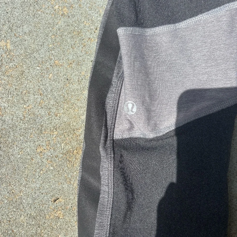 Lululemon Grey Capri Leggings